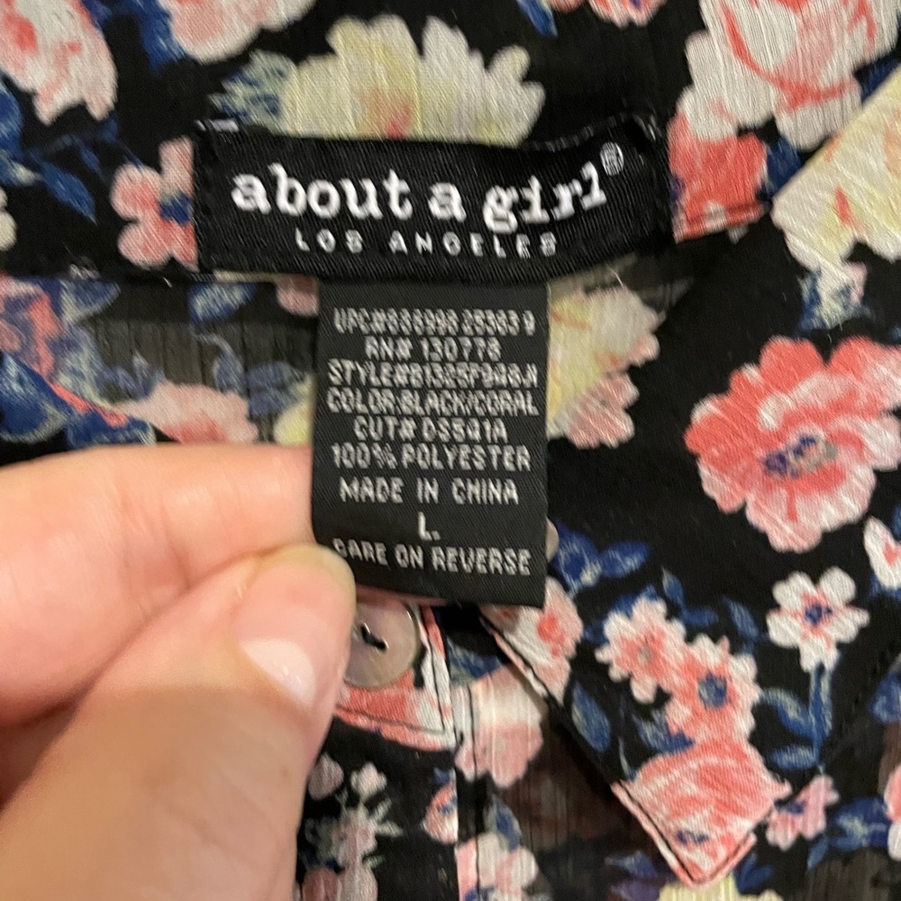 Sheer black About a Girl floral button up blouse Size L - Picture 5 of 7